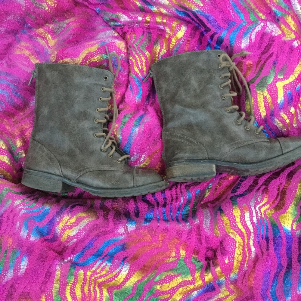 Steve madden combat boots